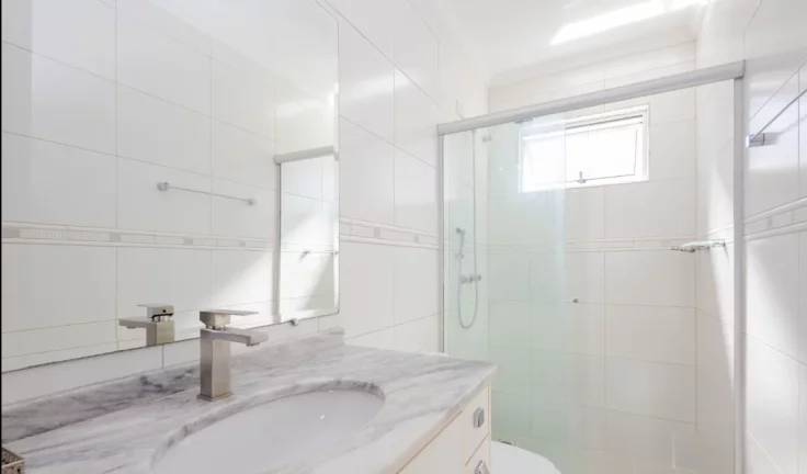 Imagem Sobrado em Condomínio de 3 quartos no bairro Santa Felicidade