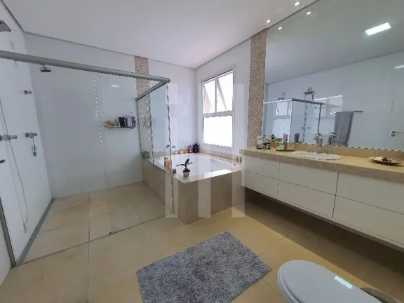 Imagem SOBRADO COM ELEVADOR CONDOMINIO IPE AMARELO VILA DO GOLFE