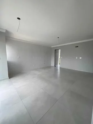Imagem Geminado com 3 dormitórios sendo 1 suíte, sacada com churrasqueira e 1 vaga em Barra Velha