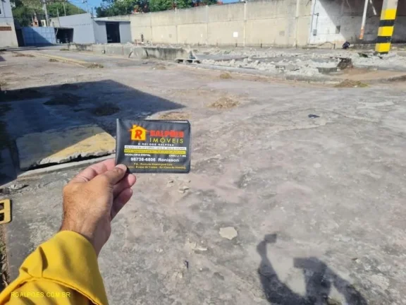 Imagem Galpão para Locação em DUQUE DE CAXIAS, Figueira, 2 banheiros
