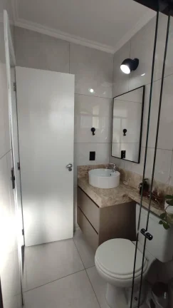Imagem Casa de Condomínio Sobrado de 120 metros 3 Dormitorios e 2 Vagas de Gargens