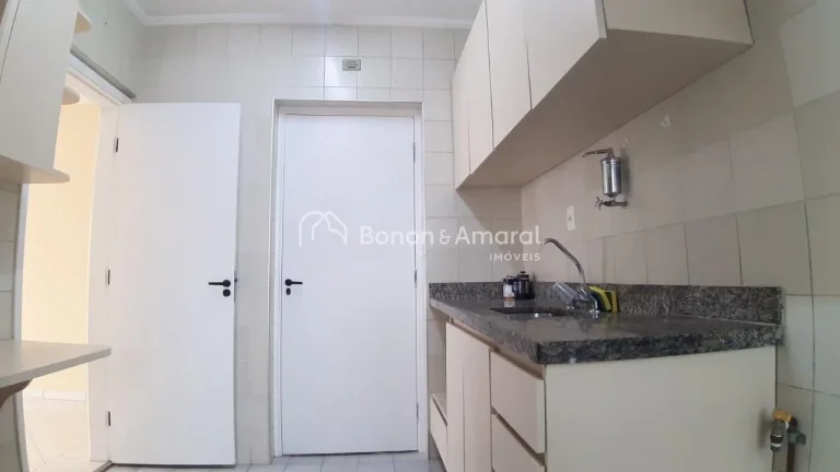 Imagem Apartamento espaçoso à venda em excelente localização. São 2 dormitórios com armários planeja...