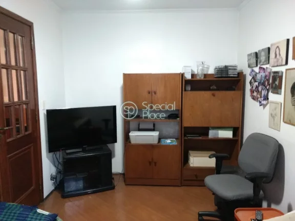 Imagem 115 metros 4 dormitórios 1 suíte 4 banheiros 2 vagas Living para 2 ambientes, ampla varanda, ensol...