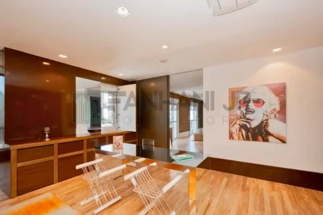 Imagem Imperdível oportunidade! Apartamento à venda em São Paulo-SP, Jardim Paulista. 3 quartos, 3 suítes, 3 salas, 4 banheiros, 4 vagas, 268m².