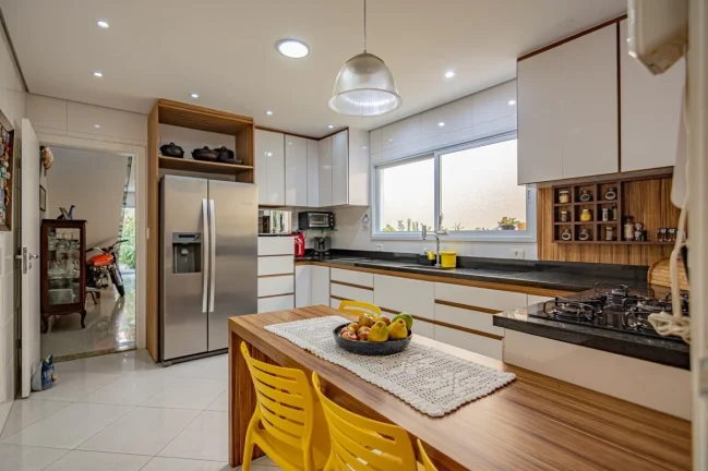 Imagem Sobrado Vila Romana - 188M², 4 Dorms, 4 Suítes, 2 Vagas, Face Norte, Móveis Planejados, Mobiliado, Churrasqueira.