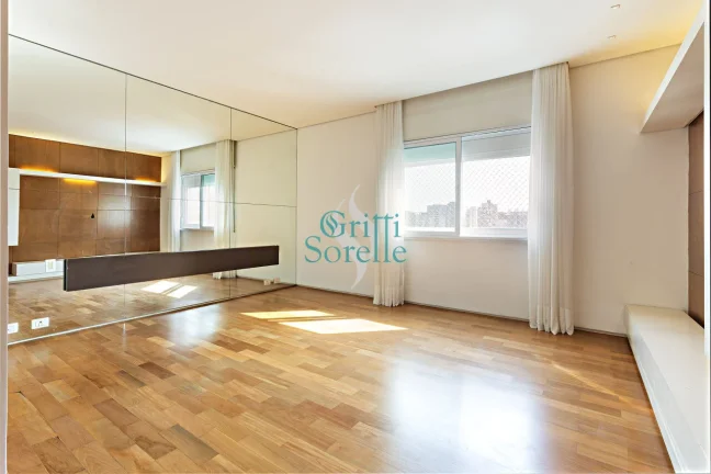 Imagem Excelente Apartamento à Venda na Vila Nova Conceição - São Paulo/SP.,