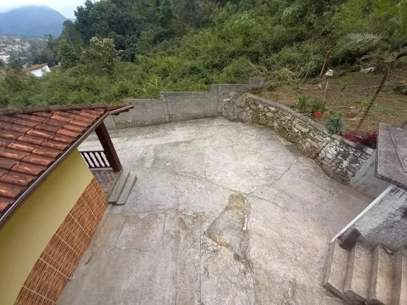 Imagem LINDA CASA COM 7.000M2, NASCENTE. NOVA FRIBURGO.