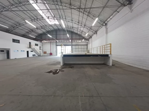 Imagem Galpão para alugar, 4000 m² por R$ 78.500,00/mês - Vila Sol Nascente - Suzano/SP