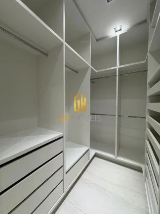 Imagem Casa com 3 quartos no Jardim Mont Serrat, em terreno com 398m² com 200m² de área construída poss...