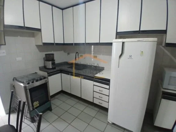 Imagem Apartamento com 70m², dispõe de 2 dormitórios, 1 banheiro, sala ampla, cozinha com planejados, ar...