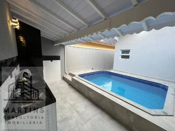 Vendo casa com piscina
