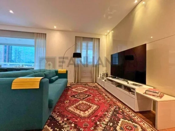 Imagem Excelente oportunidade! Imóvel amplo à venda no coração do Itaim Bibi, em São Paulo. Com 3 quartos, sendo 3 suítes, e 3 banheiros no total, este imó