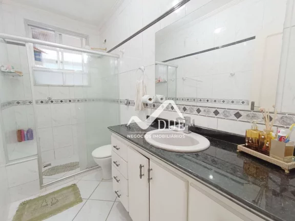 Imagem Casa com 2 dormitórios à venda, 105 m² por R$ 650.000,00 - Encruzilhada - Santos/SP