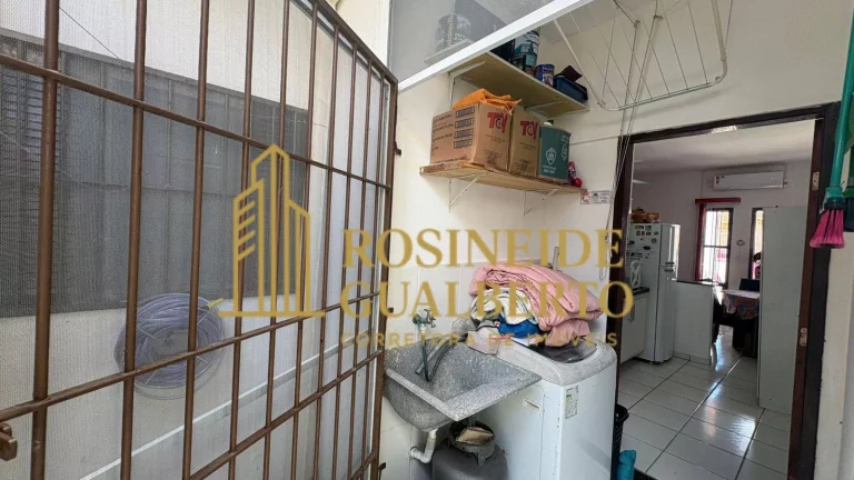 Imagem CASA TÉRREA EM CONDOMÍNIO FECHADO 2 DORMITÓRIOS SE 1 SUÍTE PRAIA MARTIM SÁ