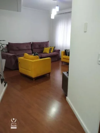 Imagem Lindo sobrado com 3 quartos sendo uma suíte, área gourmet com churrasqueira, 2 vagas de garagem á venda por R$ 549.000 - Uberaba - Curitiba.