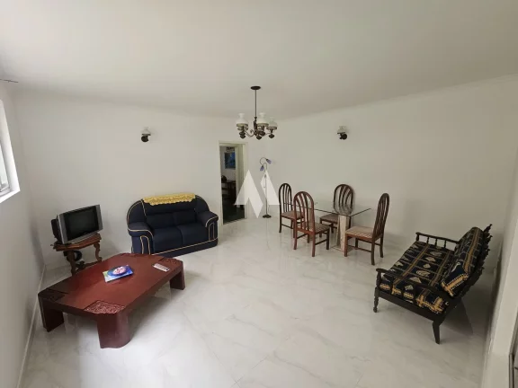 Imagem Casa Térrea no Embaré ao lado do shopping, 03 quartos e 02 vagas de garagem!