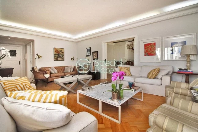 Imagem Excelente apartamento com 230mÂ² em HigienÃ³polis. Amplo living com sacada e janelÃµes, lavabo, 03 Ã...