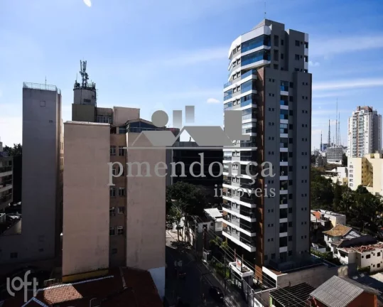 Imagem Apartamento andar alto em Pinheiros com 3 quartos sendo 1 suíte e 1 vaga, 72m².