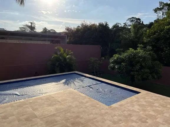 Imagem Jd Colonial - Nova, moderna, 4 suítes e 7 vagas cobertas!