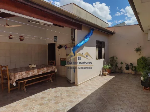 Imagem Casa com 3 dormitórios à venda, 240 m² por R$ 850.000,00 - Chácara Junqueira - Tatuí/SP