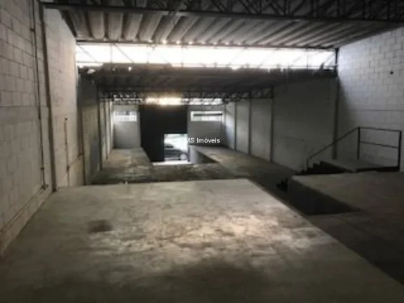Imagem Aluguel de Loja Comercial de Alto Padrão em São Paulo-SP, Alto de Pinheiros: 2 salas, 2 banheiros, 12 vagas de garagem, 800m².