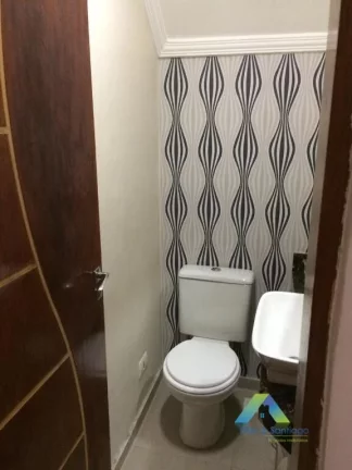 Imagem Sobrado a 5 minutos da estação do metro Santa Cruz, 140 metros, 3 dormitórios, 2 vagas localização privilegiada e ótimo valor !
