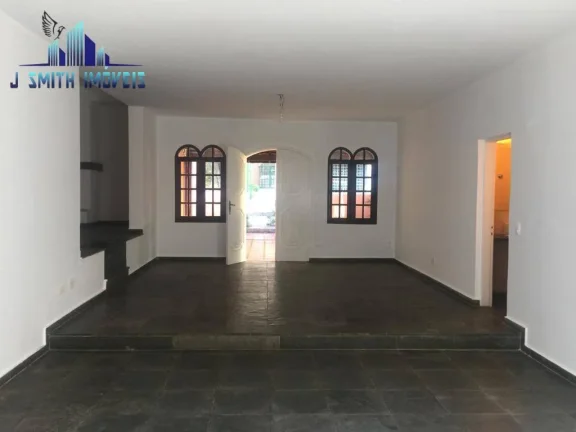 Imagem CASA TÉRREA 3 SUÍTES. CONDOMÍNIO NA RUA DO SHOPPING GRANJA VIANA!!