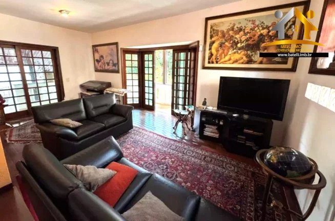Imagem Casa à venda no condomínio Petit Village na Granja Viana - Batelli Imóveis