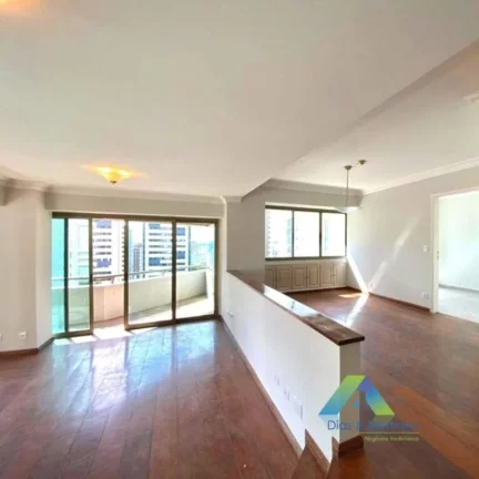 Imagem ACLIMAÇÃO Apartamento 192M², 3 suítes, 3 vagas, a 300 metros da estação do metro Vergueiro ótima localização e valor !!!