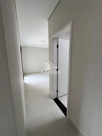 Imagem Casa em Condomínio à Venda Sorocaba-SP, 3 Quartos, 2 Vagas de Garagem, 100m².