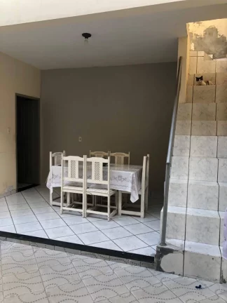 Imagem Casa à venda no Dezoito do Forte - 3 quartos, 3 wc, 150m² - Confira!