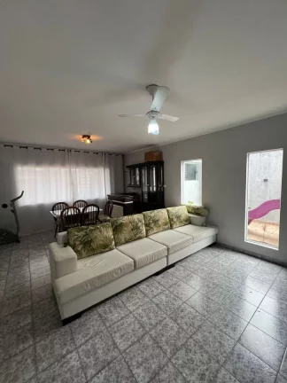 Imagem Sobrado com 4 dormitórios para alugar, 200 m² por R$ 4.180,00/mês - Travessão - Caraguatatuba/SP