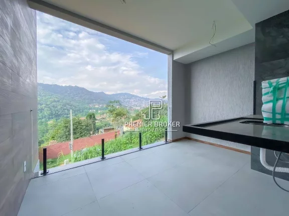 Imagem Casa com 3 dormitórios à venda, 116 m² por R$ 849.000,00 - Golfe - Teresópolis/RJ