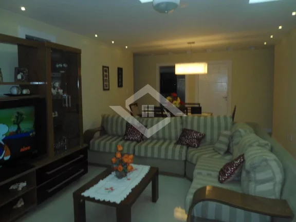 Imagem Casa 4 quartos, área gourmet, piscina. Próx ao West Shopping - Campo Grande