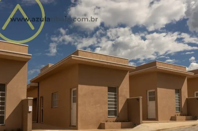 Imagem Casa para Venda em Bom Jesus dos Perdões, Santa Fe, 2 dormitórios, 1 banheiro, 1 vaga
