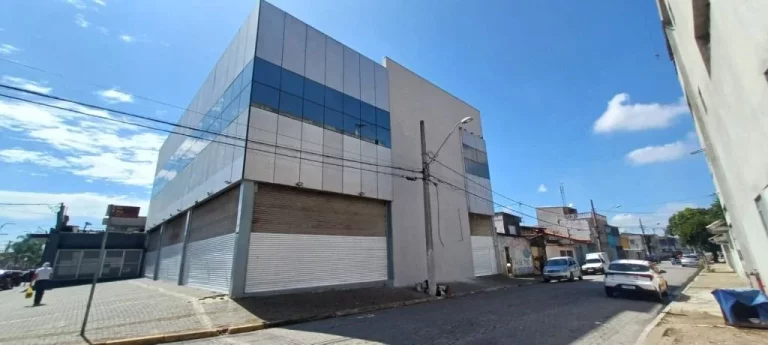 Imagem Salão para alugar, 759 m² - Calmon Viana - Poá/SP