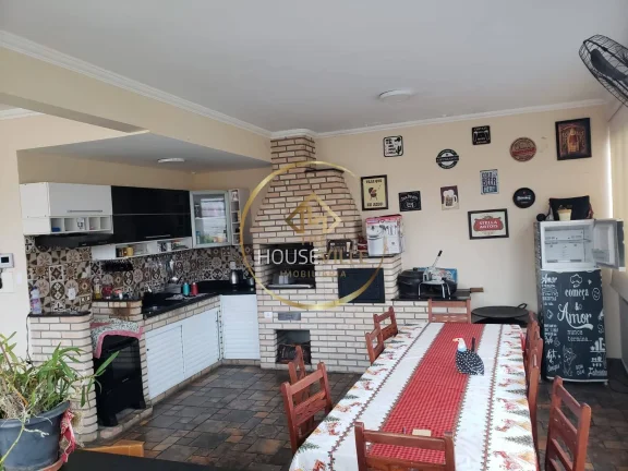 Imagem Casa, 3 Dormitórios, (Sendo 1 Suíte), 231m², Borda da mata.