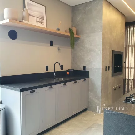 Imagem Apartamento 3 Quartos para Venda em Itapema, Meia Praia, 3 dormitórios, 3 suítes, 4 banheiros, 2 vagas