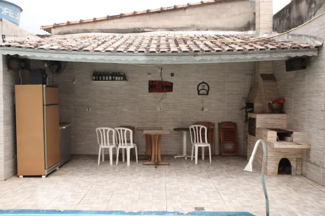 Imagem Casa para Venda em Praia Grande, Maracanã, 4 dormitórios, 4 suítes, 1 banheiro, 8 vagas