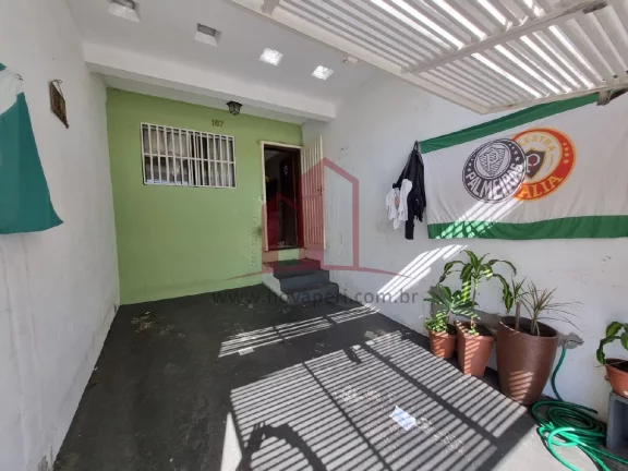 Imagem Sobrado Residencial à Venda na Vila Bazu em Franco da Rocha-SP: 2 Quartos, 1 Sala, 2 Banheiros, 1 Vaga de Garagem!