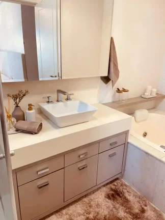 Imagem Apartamento com 3 dormitórios sendo 3 suítes e 1 vaga de garagem em Balneário Camboriú/SC