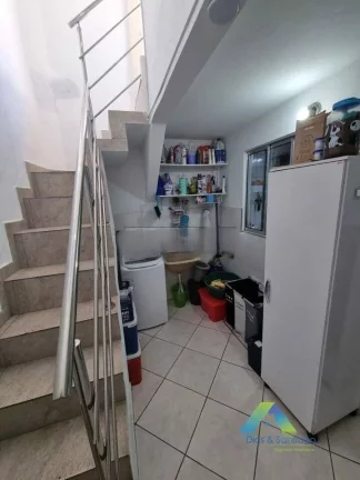 Imagem Sobrado à venda com 4 dormitórios e 4 banheiros em VIla Moraes/SP!