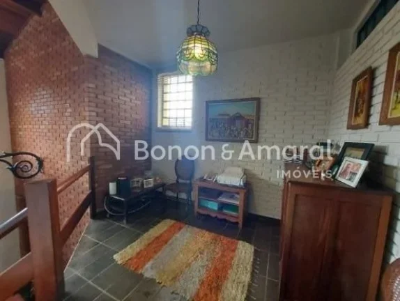 Imagem Casa com 4 Quartos e 3 banheiros à Venda, 481 m