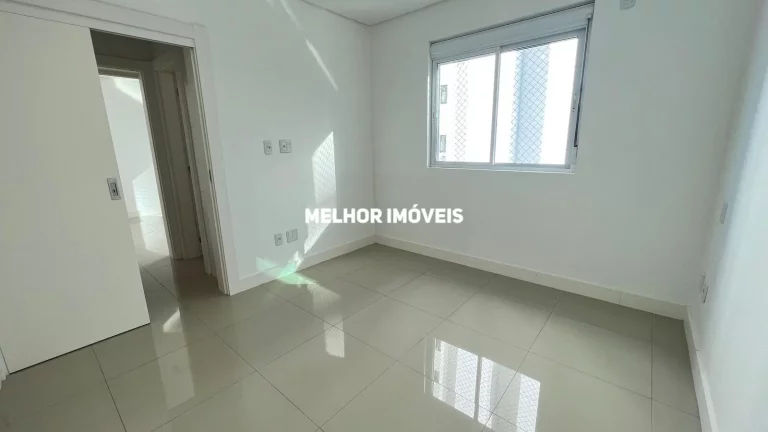 Imagem Apartamento Semi Mobiliado com 04 dormitórios, localizado na Barra Sul de Balneário Camboriú.