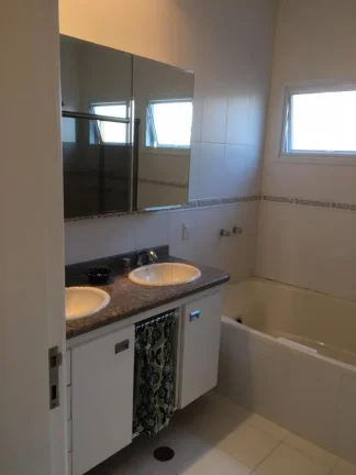 Imagem Casa em Aldeia da Serra - 370m²