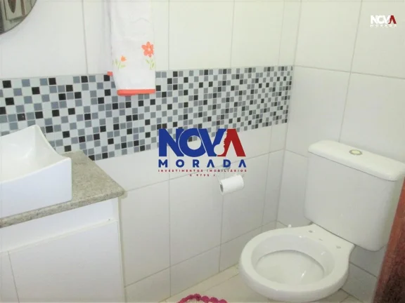 Imagem Venha morar em uma casa de 3 quartos com suíte, localizada em uma rua asfaltada e com fácil acesso...