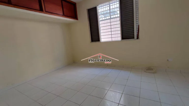 Imagem Kitnet com 1 dormitório para alugar, 36 m² por R$ 1.400,02/mês - Canto do Forte - Praia Grande/SP