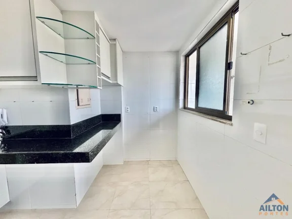 Imagem Cobertura Linear com 4 Quartos na Quadra do Mar na Praia do Morro - Guarapari/ES