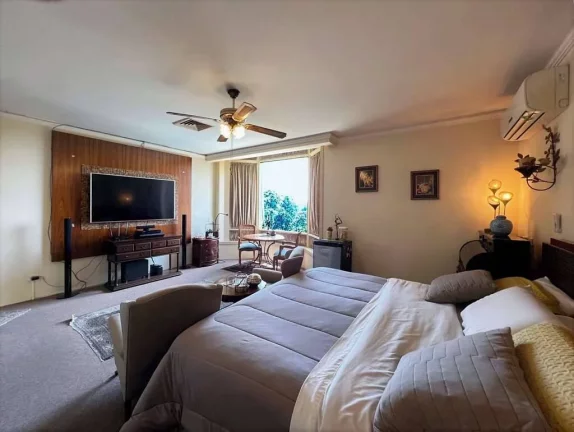 Imagem Cond Palos Verdes - Clássica, 4 suítes, piscina, gourmet e vista! (2 lotes)