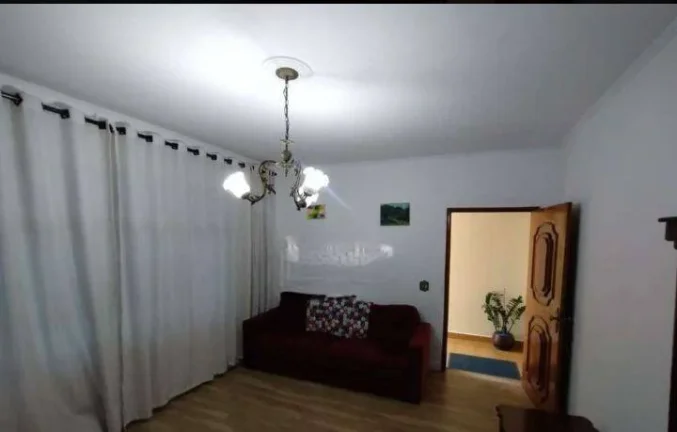 Imagem Casa com Edicula para locação
